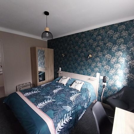 Hotel Les Deux Cols Sainte-Marie-de-Campan Esterno foto