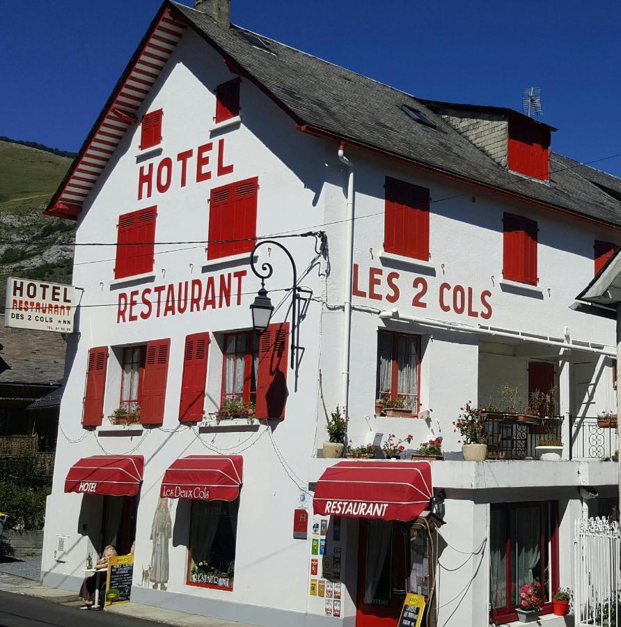 Hotel Les Deux Cols Sainte-Marie-de-Campan Esterno foto