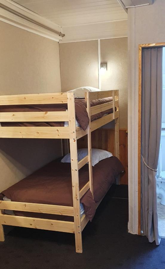 Hotel Les Deux Cols Sainte-Marie-de-Campan Esterno foto