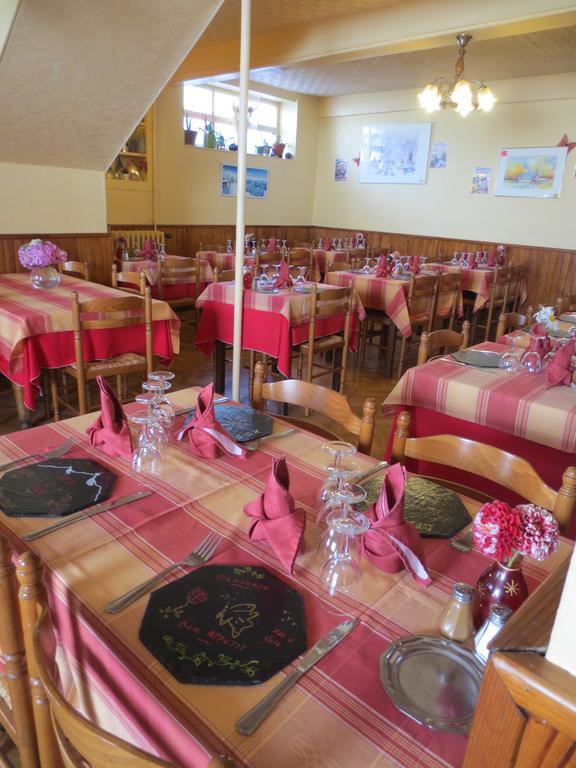 Hotel Les Deux Cols Sainte-Marie-de-Campan Esterno foto