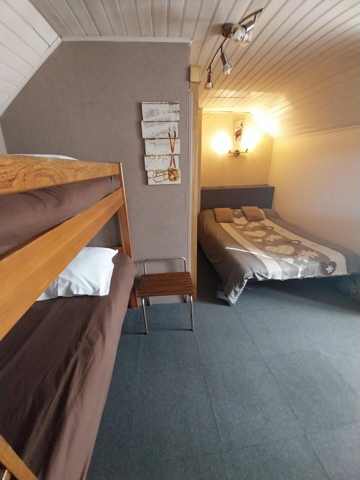 Hotel Les Deux Cols Sainte-Marie-de-Campan Esterno foto