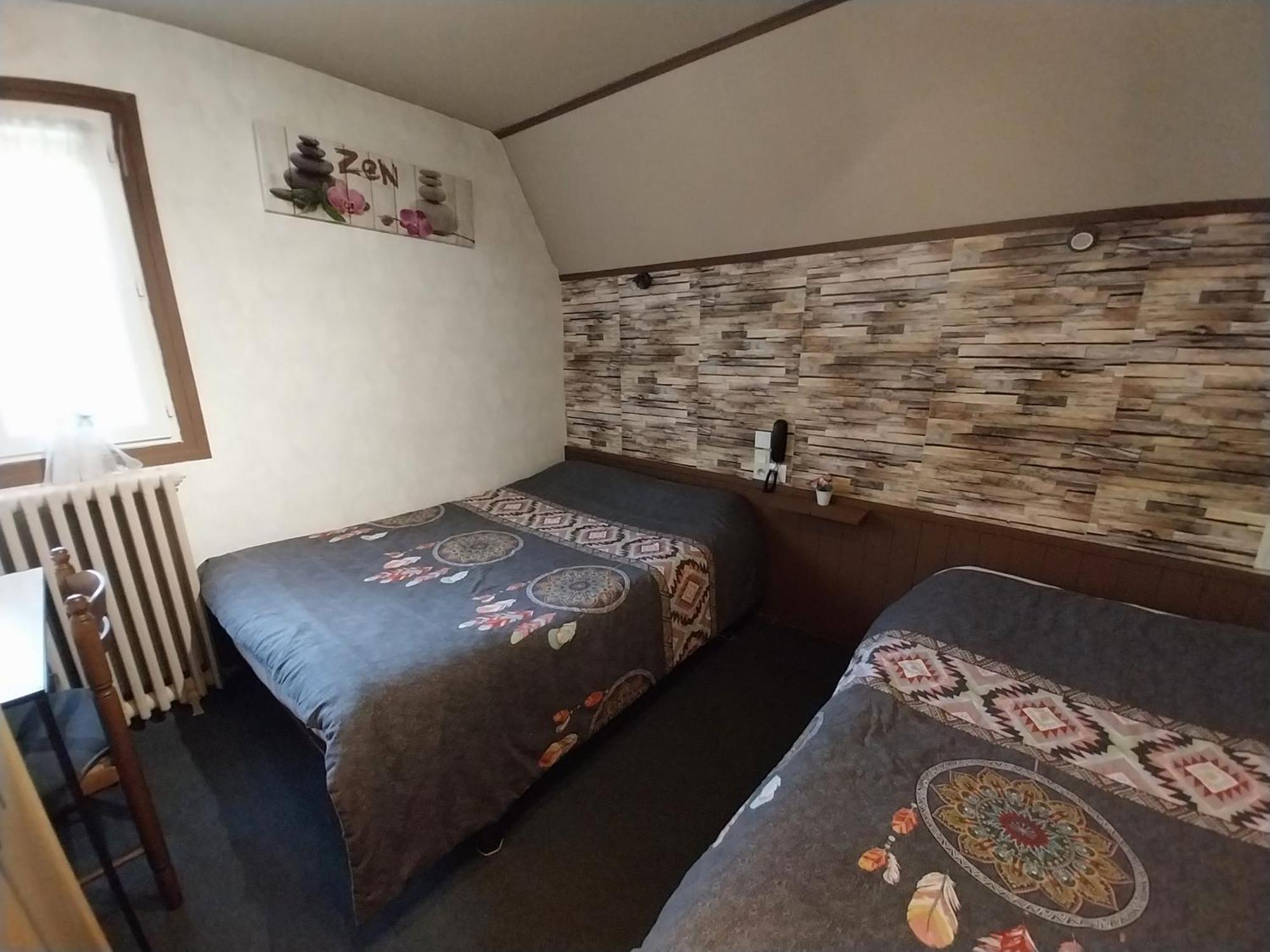 Hotel Les Deux Cols Sainte-Marie-de-Campan Esterno foto
