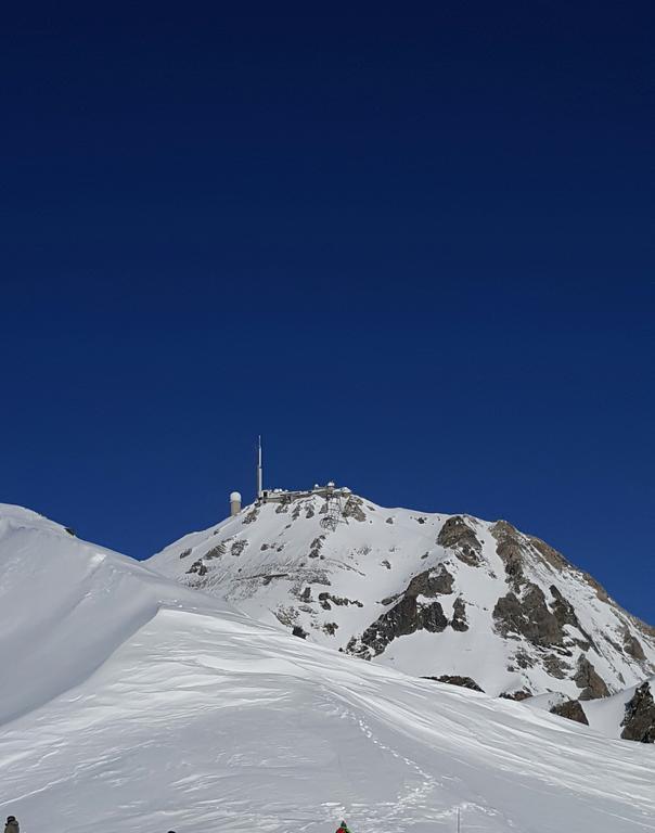 Hotel Les Deux Cols Sainte-Marie-de-Campan Esterno foto