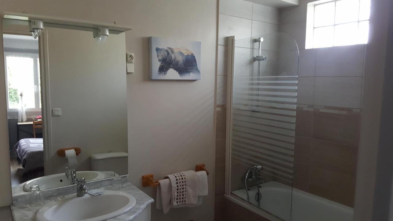 Hotel Les Deux Cols Sainte-Marie-de-Campan Esterno foto